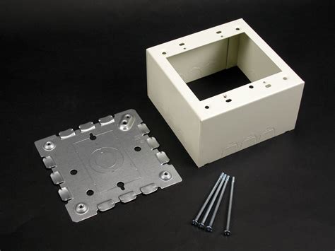 2 deep metal cut in box|Wiremold 500/700 Series Two.